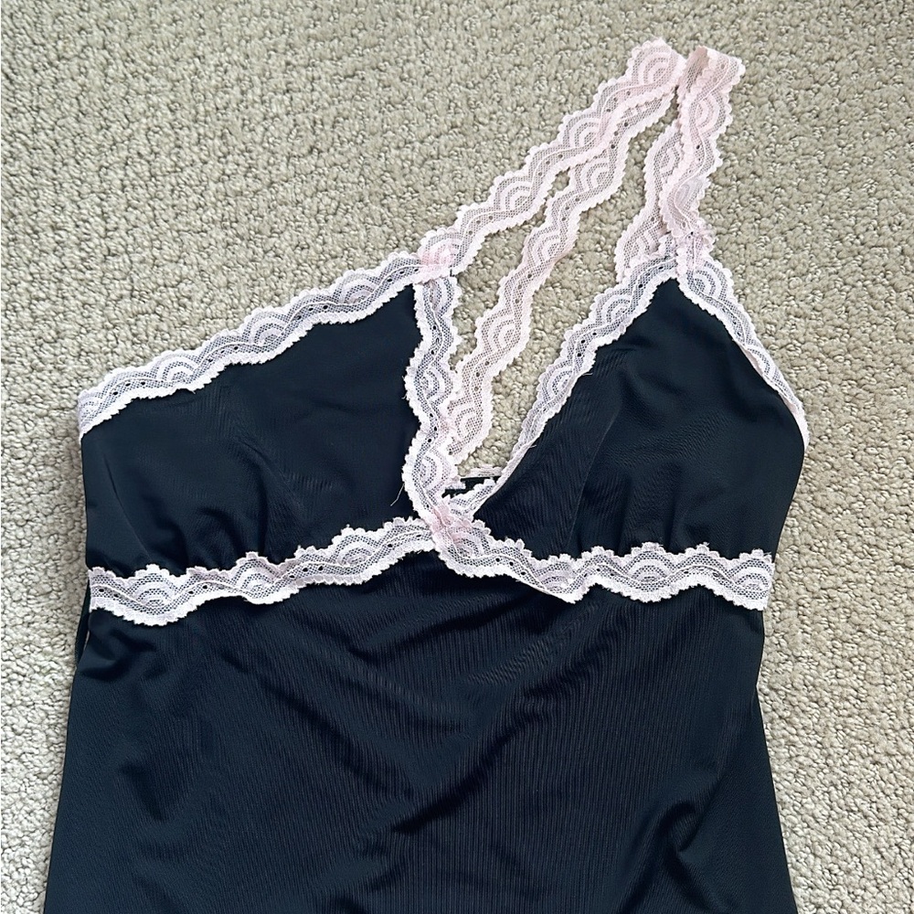 Elegant Black Lace Trim top